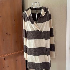 “Anthropologie” Elan long cardigan sweater. Like new.